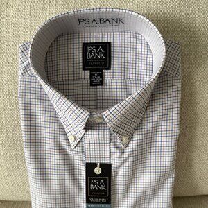 Jos A Bank Traditional Fit Long Sleeved Button Down Shirt